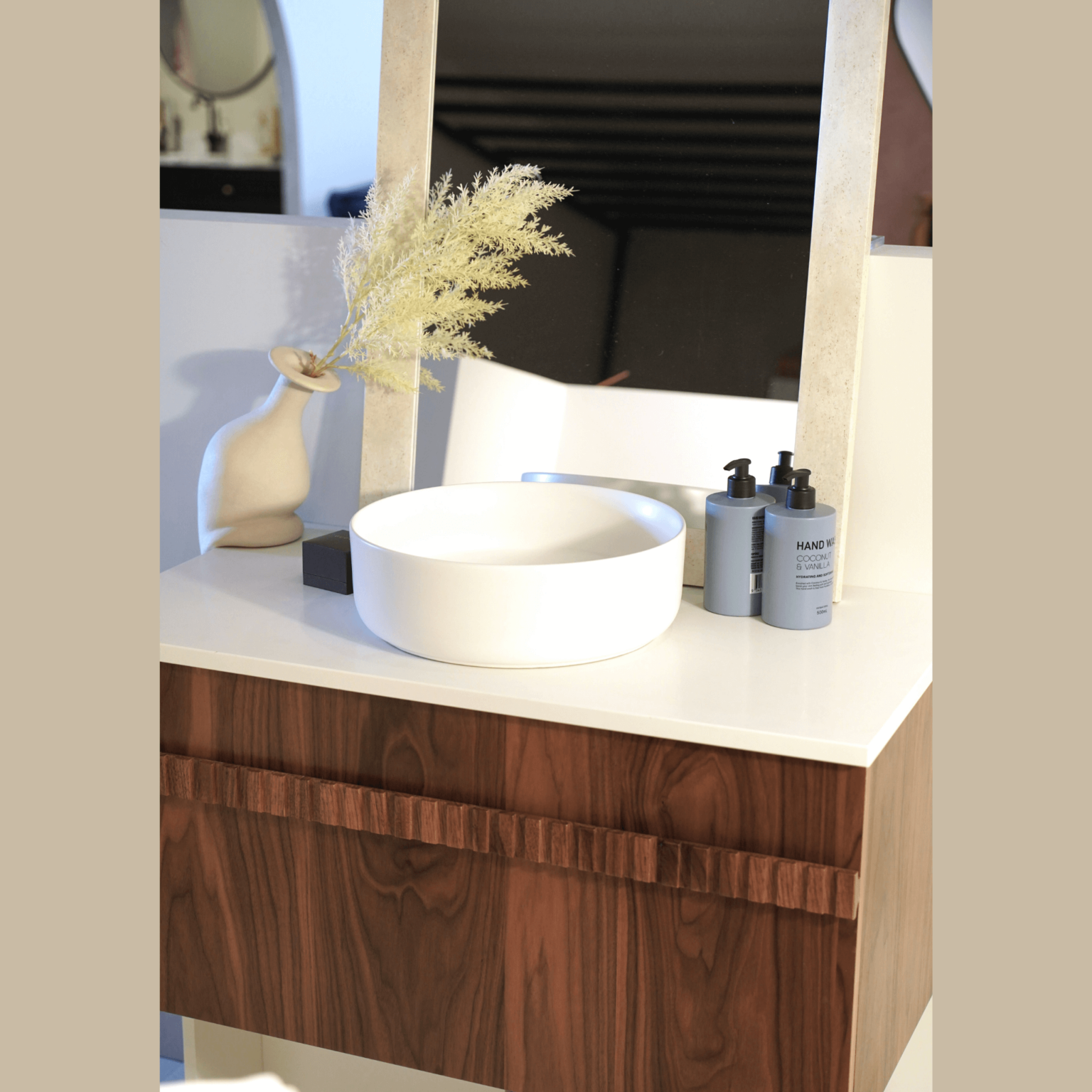 Ashton Wall-Mounted Vanity 900 Single Bowl